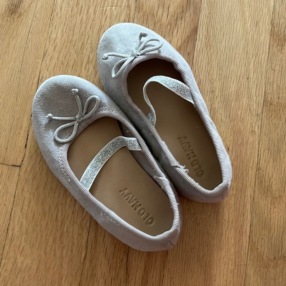 Old navy ballet flats size 5 good used condition